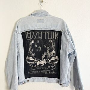 Led Zep Vintage Levi’s denim trucker jacket with Zeppelin graphic distressed XL
